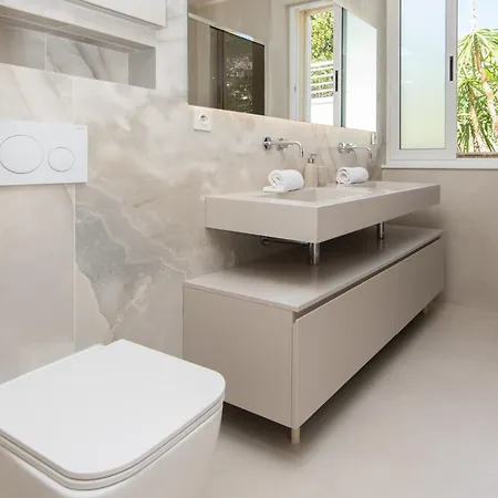 Maison Unique - Incroyable Vue - Piscine - Eo Appartement